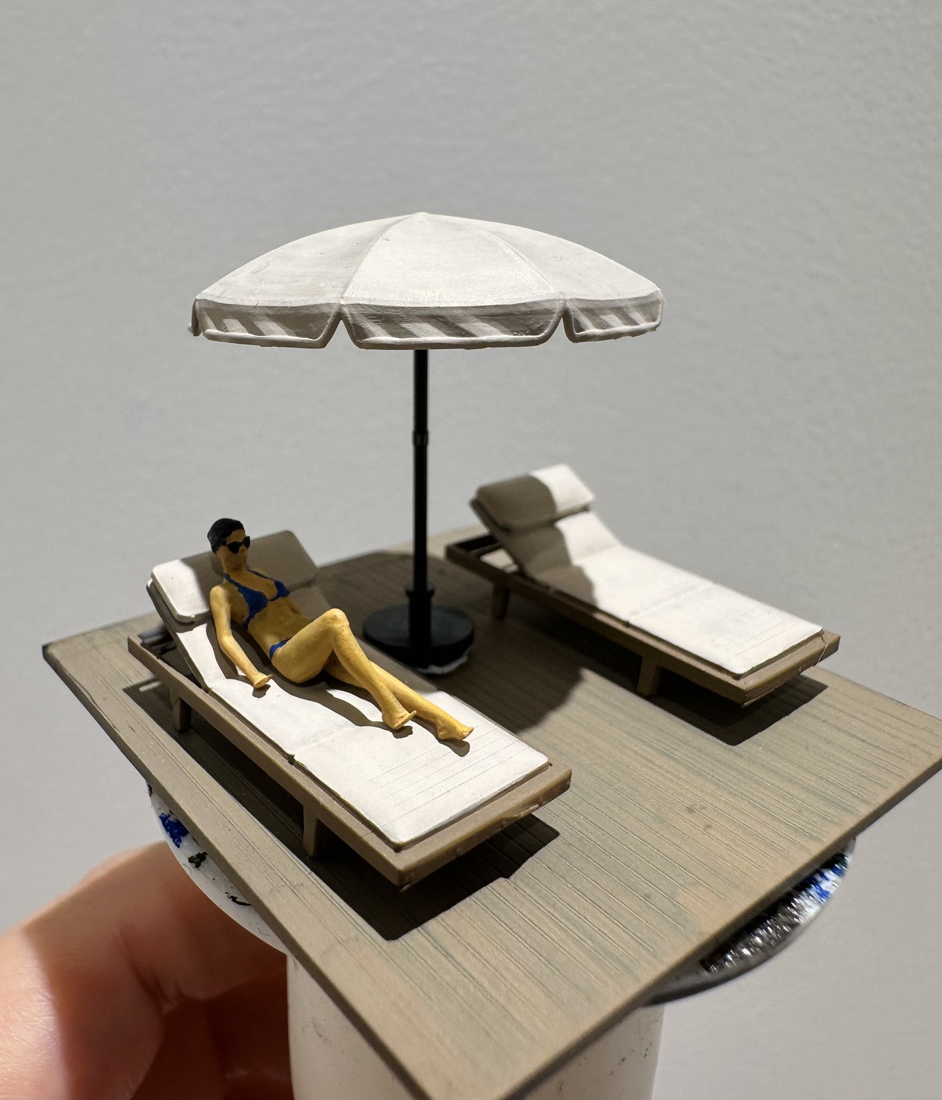 Tools Workshop For Kids - Diorama 1/64 Güneşlenme Mikro Sahne Modeli